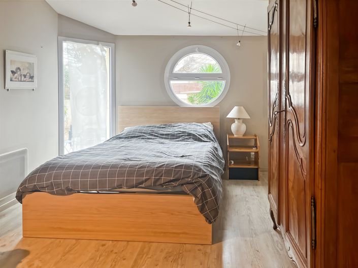 Image No.13-5 Bed House for sale