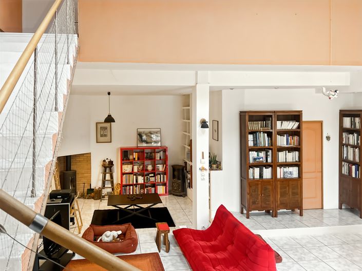 Image No.5-5 Bed House for sale