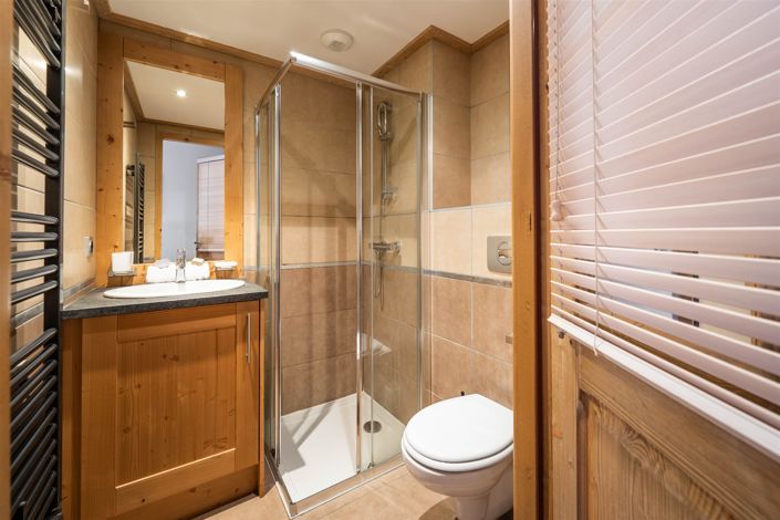 Image No.12-2 Bed Apartment for sale