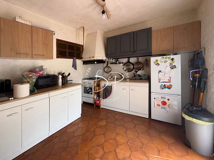 Image No.8-2 Bed House for sale