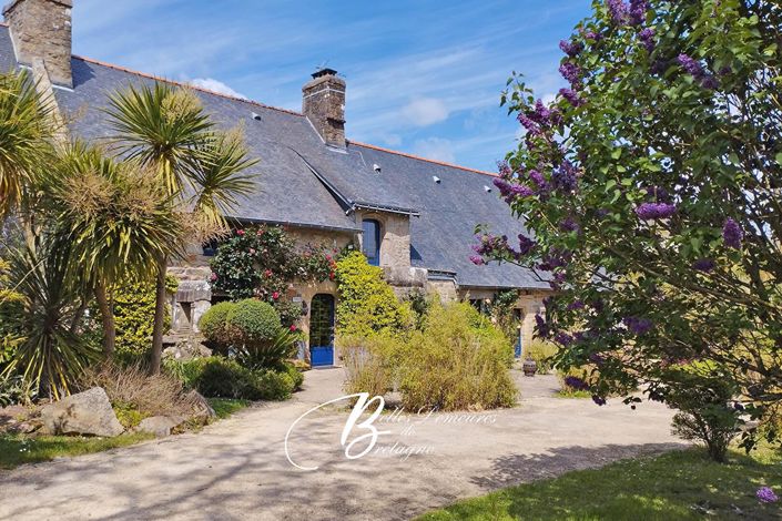 Image No.7-8 Bed House for sale