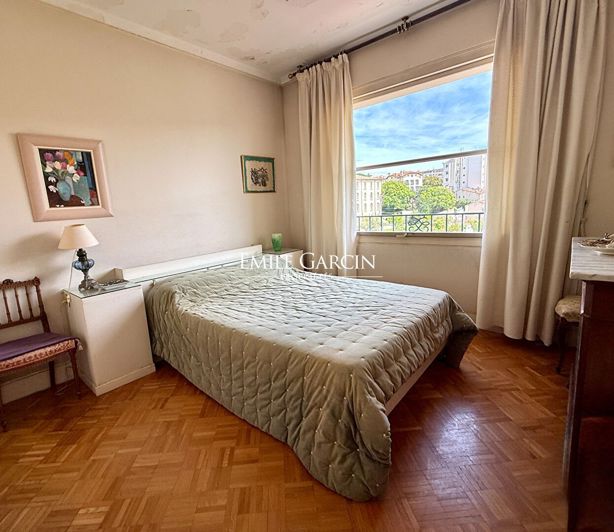 Image No.7-3 Bed Apartment for sale