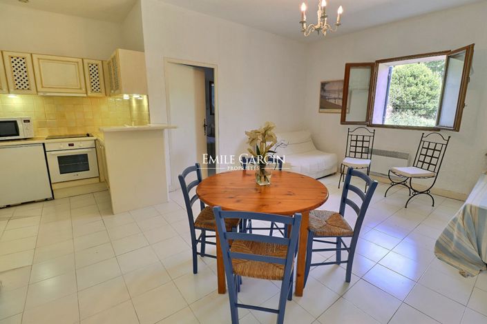 Image No.5-20 Bed Apartment for sale