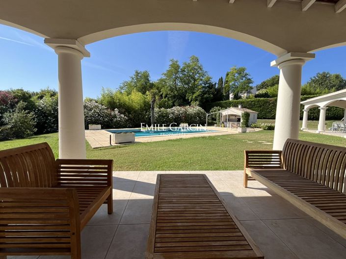 Image No.2-4 Bed House for sale