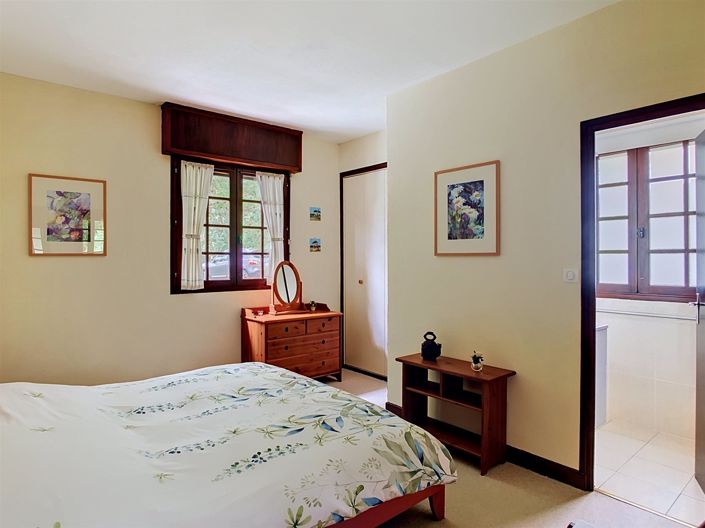 Image No.11-4 Bed House for sale