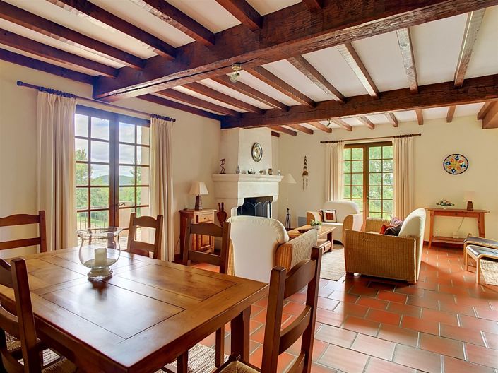 Image No.3-4 Bed House for sale