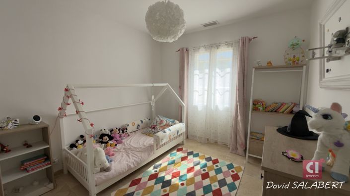 Image No.10-5 Bed House for sale