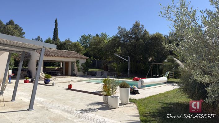 Image No.16-5 Bed House for sale