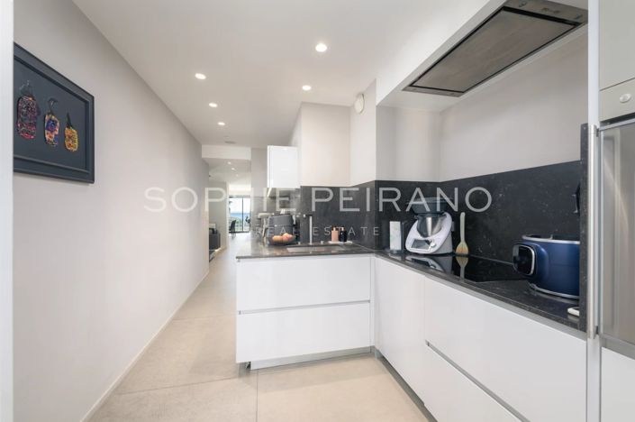 Image No.6-4 Bed Apartment for sale