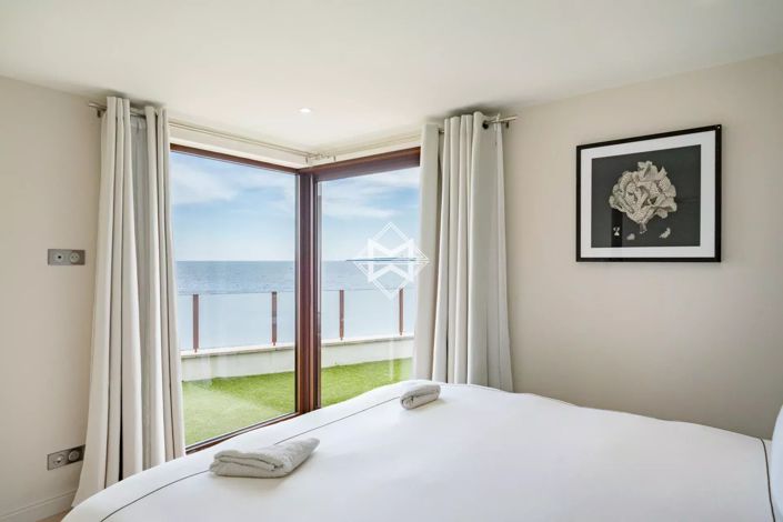 Image No.13-5 Bed House for sale