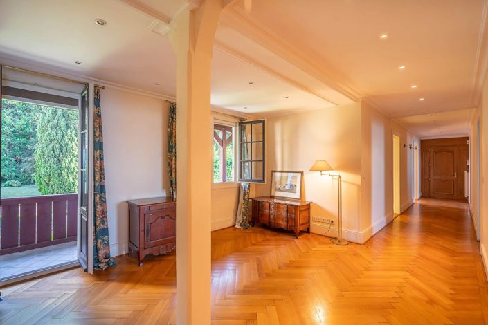 Image No.20-4 Bed Apartment for sale