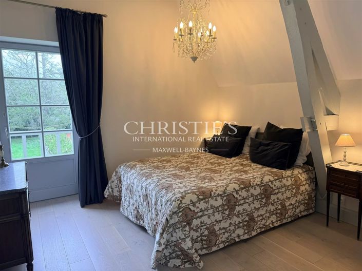 Image No.16-10 Bed House for sale