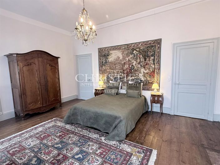 Image No.9-10 Bed House for sale