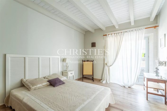 Image No.17-13 Bed House for sale