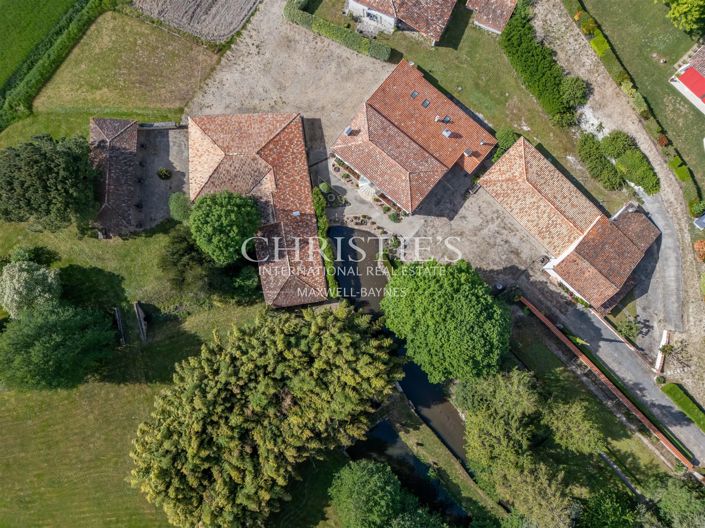 Image No.40-13 Bed House for sale