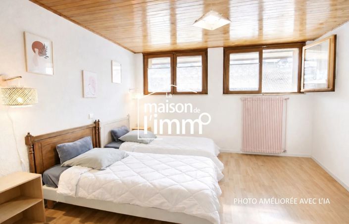 Image No.10-3 Bed Apartment for sale