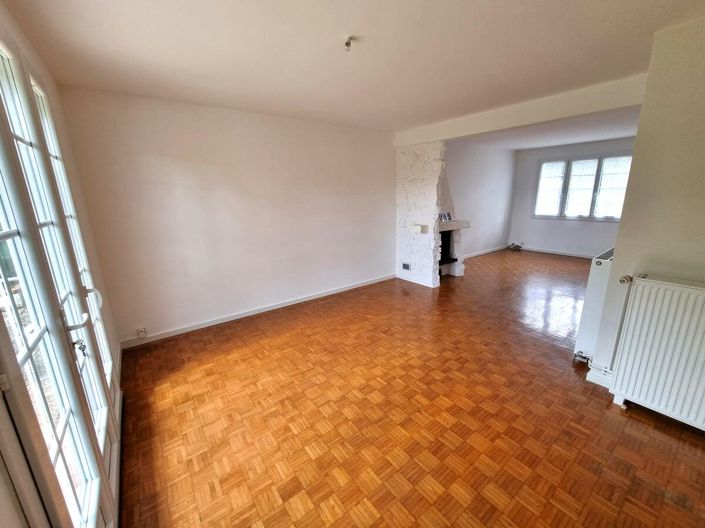 Image No.3-3 Bed House for sale