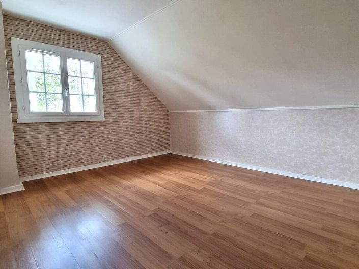 Image No.6-3 Bed House for sale
