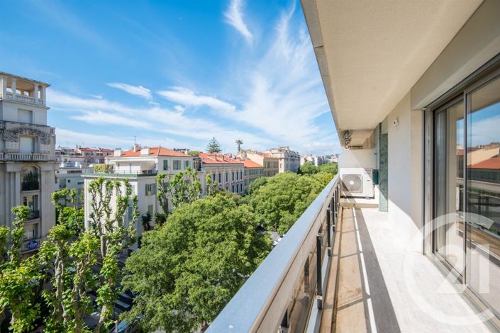 Image No.4-Appartement de 2 chambres à vendre à Nice