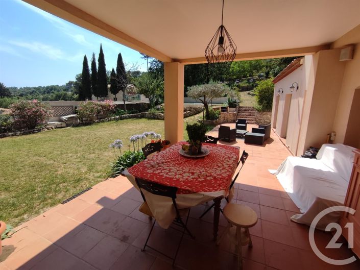 Image No.16-5 Bed House for sale