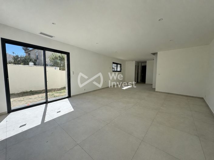 Image No.4-4 Bed House for sale