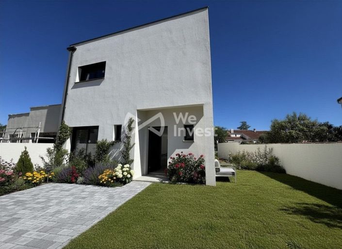 Image No.5-4 Bed House for sale