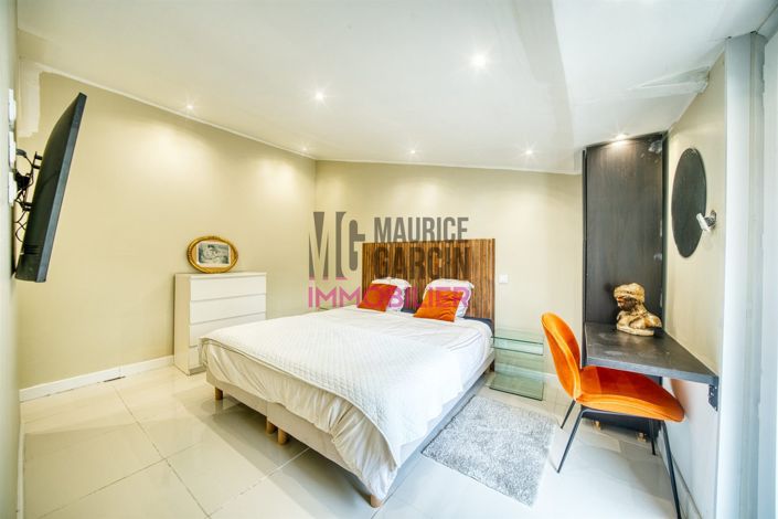 Image No.8-3 Bed House for sale