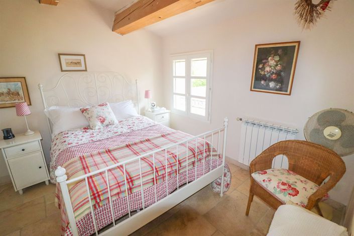Image No.26-6 Bed House for sale