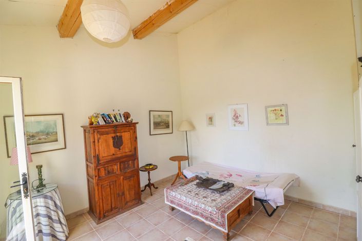 Image No.32-6 Bed House for sale