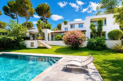 1 - Cagnes-sur-Mer, Maison