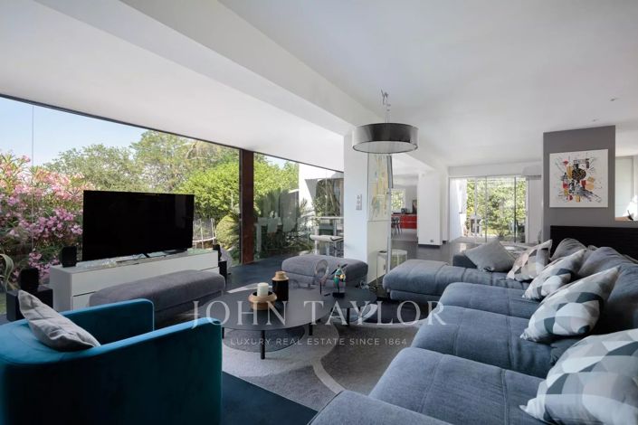 Image No.4-7 Bed House for sale