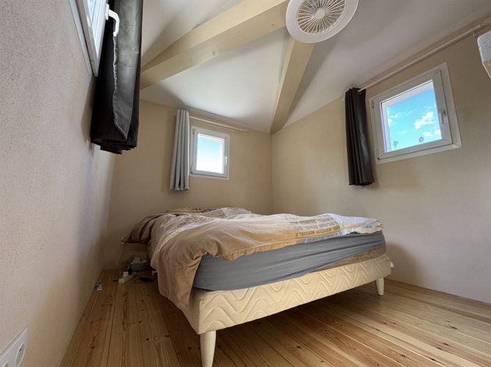 Image No.10-4 Bed House for sale