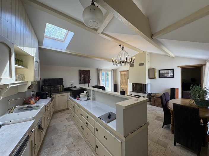 Image No.3-4 Bed House for sale