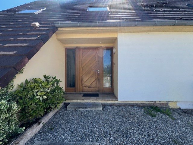 Image No.11-5 Bed House for sale