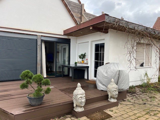 Image No.2-5 Bed House for sale