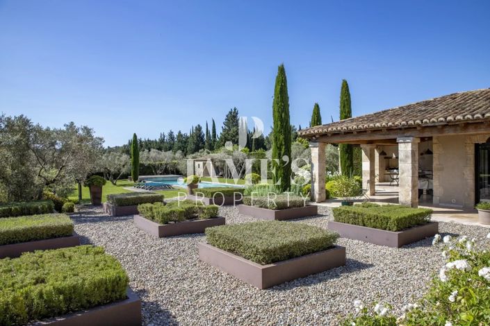 Image No.3-6 Bed House for sale
