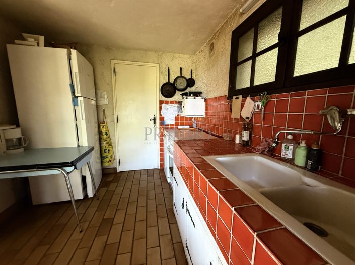 Image No.17-3 Bed House for sale