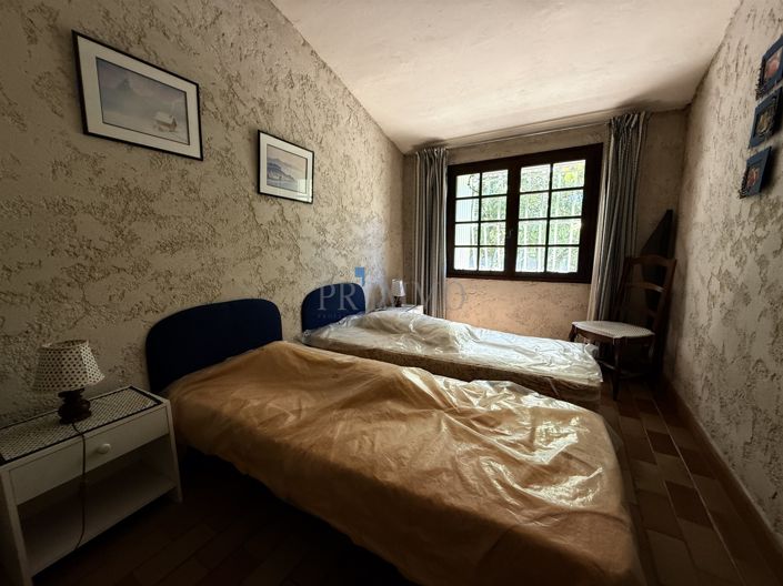 Image No.20-3 Bed House for sale