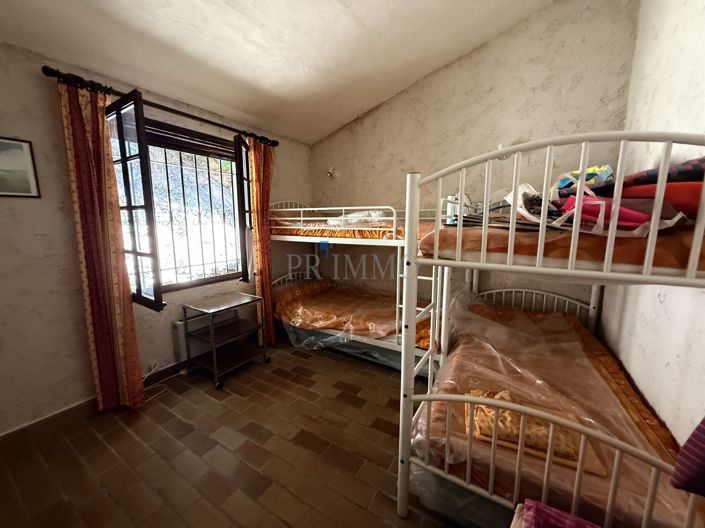 Image No.22-3 Bed House for sale