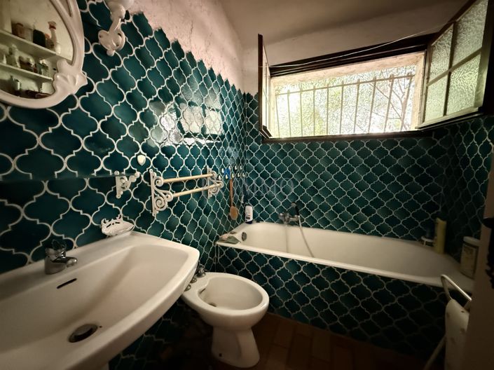 Image No.23-3 Bed House for sale