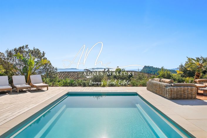 Image No.4-6 Bed House for sale