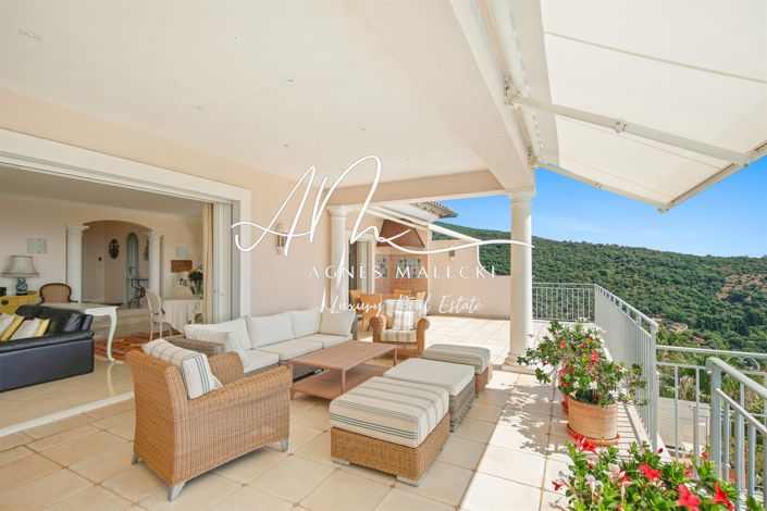 Image No.8-4 Bed House for sale