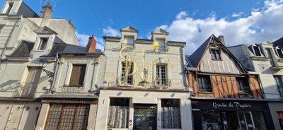 1 - Chinon, Maison