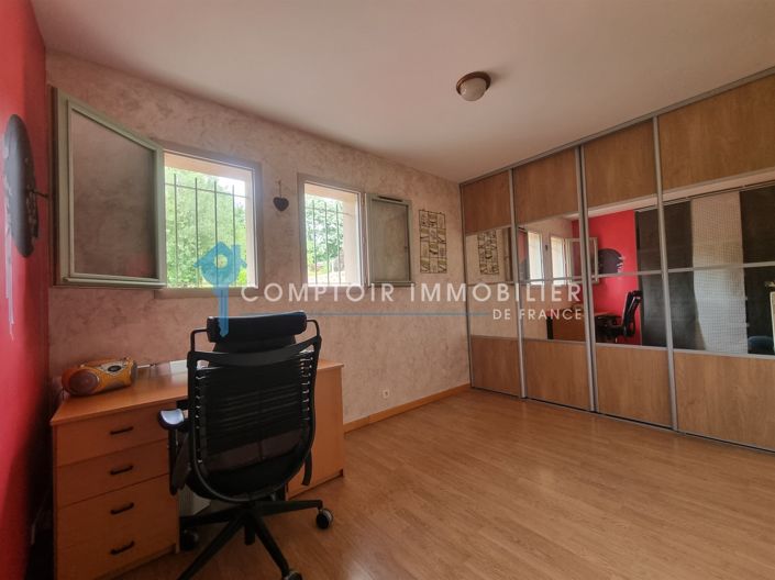 Image No.15-5 Bed House for sale