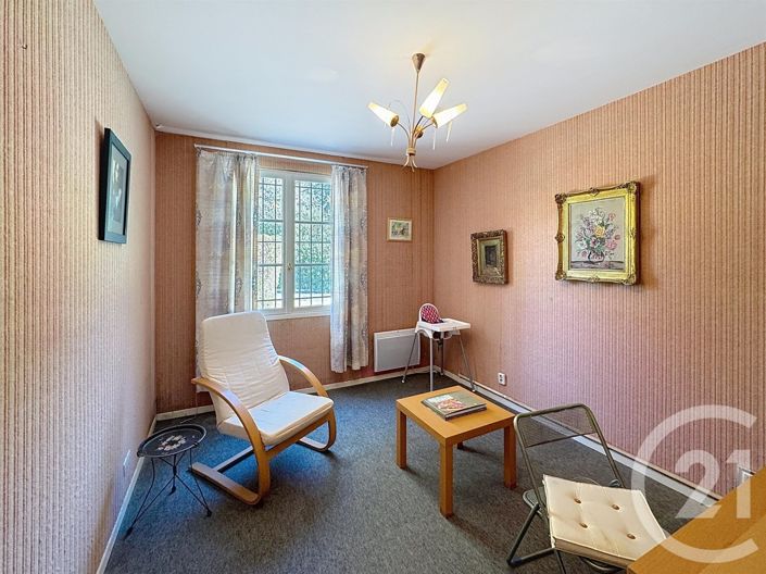 Image No.6-6 Bed House for sale