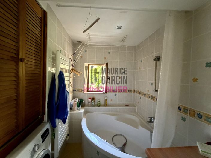Image No.12-6 Bed House for sale