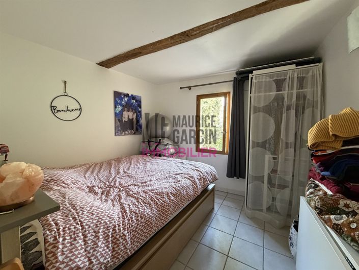 Image No.17-6 Bed House for sale