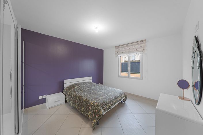Image No.7-3 Bed House for sale