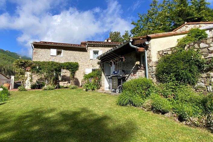 Image No.2-4 Bed House for sale