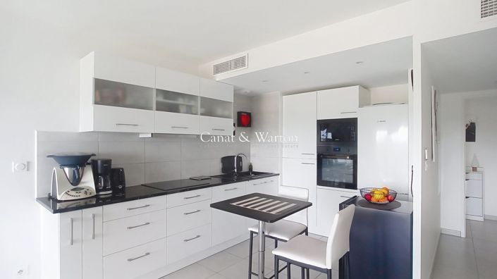 Image No.3-3 Bed Apartment for sale